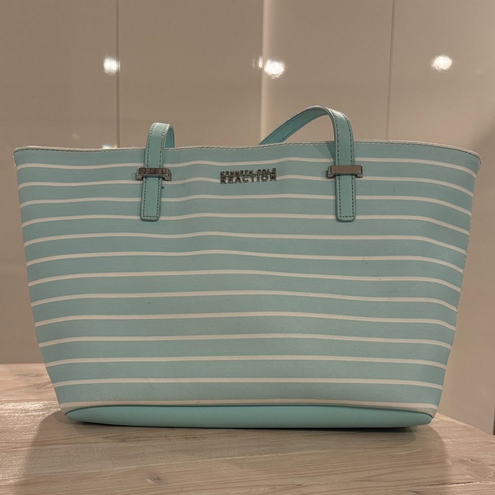 Kenneth Cole Reaction Aqua and White Tote - Picture 2 of 9